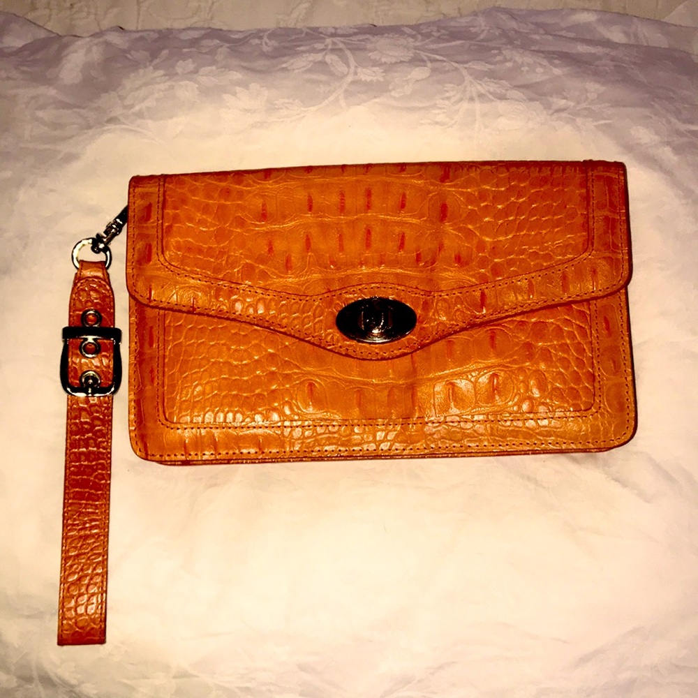 WOW! Orange faux crocodile Isabella Fiori clutch purse with strap
